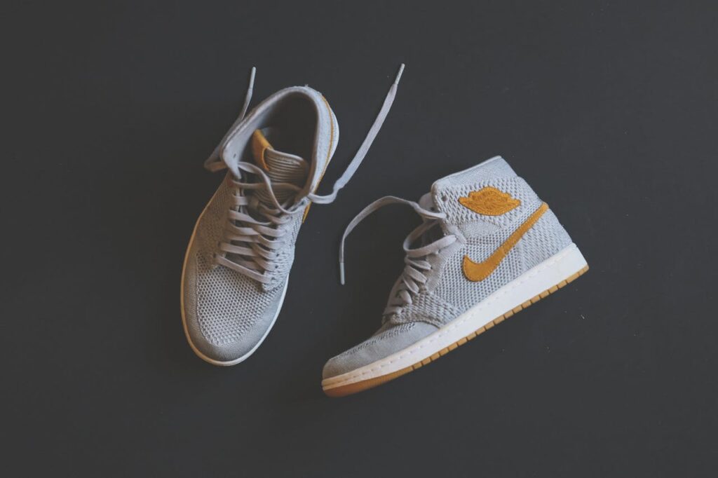 De populairste sneakers van dit moment uitgelegd